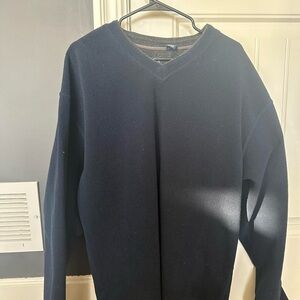 GAP Men's Dark V-Neck Sweater
